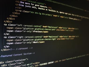 Sotheby's продаде NFT на оригиналния код на интернет за $5.4 млн.