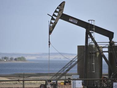 Може ли петролът да скочи до $100?