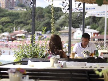 Скок на започналите работа през юни