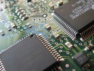 Китай ще придобие най-големия британски производител на чипове