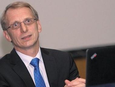 Началниците на РУО в Пловдив и Видин са уволнени заради нарушения