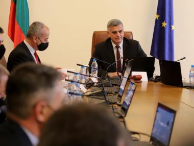 МС прие пожизнения ТЕЛК за близо 100 заболявания