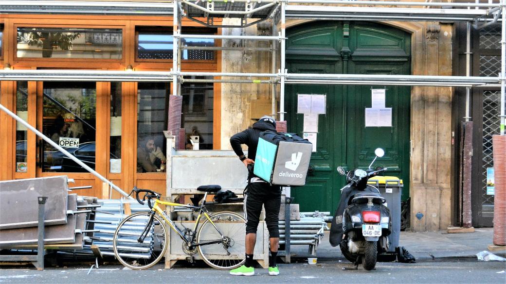 Deliveroo отчете 88% ръст в доставките на храна