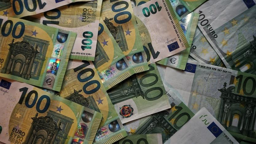 Българите смятат, че страната не е готова да приеме еврото