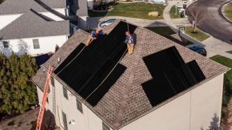 Недостигът на чипове принуждава Panasonic да намалява производства