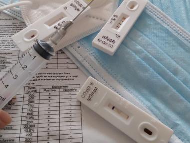 Корейска компания има интерес да произвежда маски в България