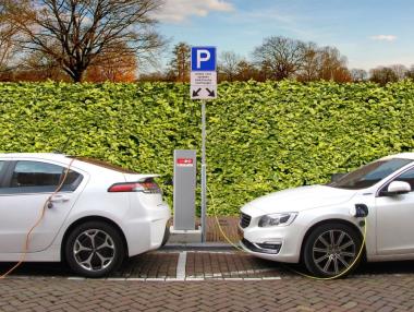 Испания инжектира над €4 млрд. в производството на електромобили и батерии