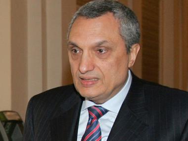 Костов: Николай Василев да реши дали ще е кукла на конци