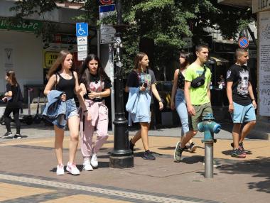 България вече не е лидер в ЕС по дял на неработещи и неучещи млади