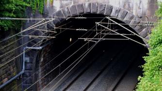 В България започна изграждането на най-дългия жп тунел на Балканите