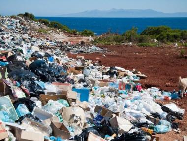 Огромни санкции заплашват България заради некултивирани общински депа