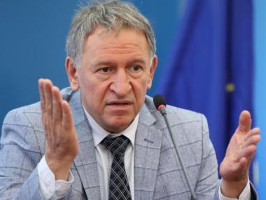 Здравният министър се оказа сред фиктивните пациенти на „Пирогов“