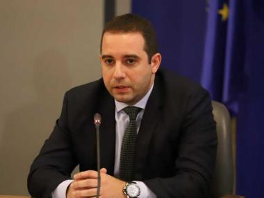 България може да изхвърли до 20 хил. дози на AstraZeneca