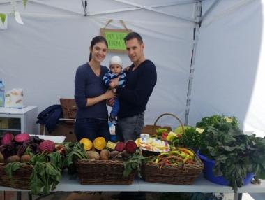 От подиума в Ню Йорк до собствена биоферма в Аканджиево