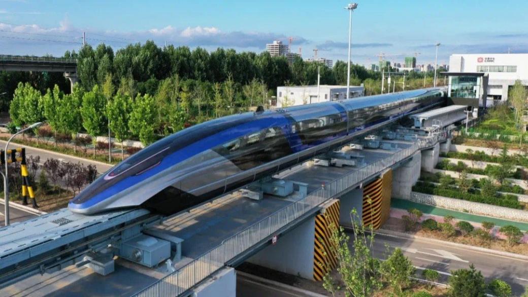 Китай пусна „най-бързия влак в света“