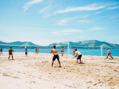 Още 6258 ученици отиват на платена от държавата почивка