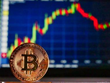 Биткойн отскочи високо в началото на седмицата