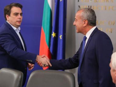 Тристранката подкрепи пенсионерите да са над прага на бедност