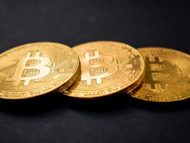 За кратко биткойн надхвърли 40 хил. долара