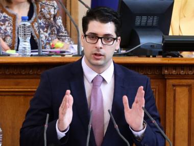 Планът за възстановяване получи критики от депутатите