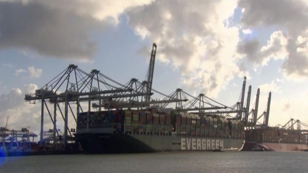 Четири месеца по-късно корабът Ever Given акостира в Ротердам