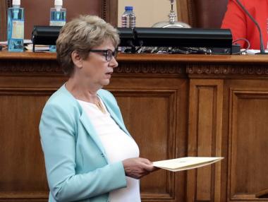 Комитова обори твърденията на Бойко Борисов за „Хемус“