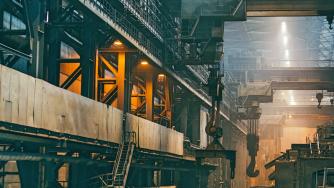 Китай се чуди как да свие производството на стомана