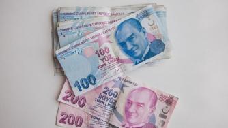 Турската лира скочи с надежди за икономически ренесанс