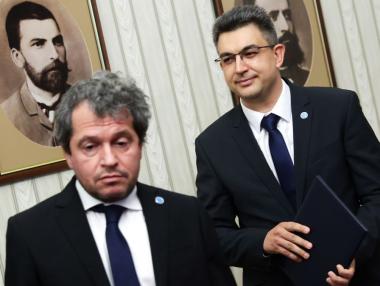 „Има такъв народ“ представя днес проектокабинета си