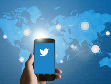 Twitter ще работи с AP и Reuters срещу фалшивите новини