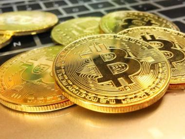 Биткойн може да удари $700 хил. до десет години