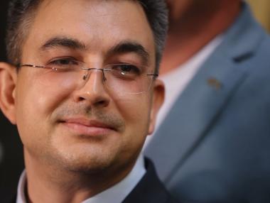 Пламен Николов отказа да носи отговорност за министрите си