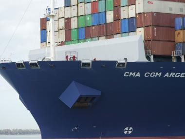 САЩ отчете невиждан в историята си търговски дефицит