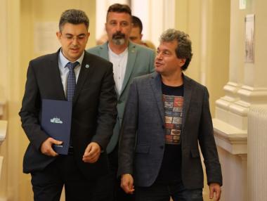 „Има такъв народ“ оттегли правосъдния си министър