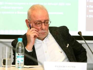 Внезапно почина Радосвет Радев