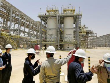 Saudi Aramco отчете 300% увеличение на печалбата