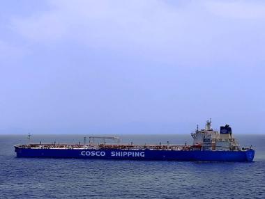 Петролът потъва, движен от COVID страха