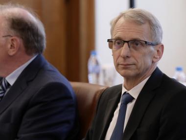 МОН иска повече пари за научни изследвания