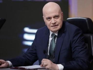 Трифонов зае страната на Петър Илиев срещу обществото