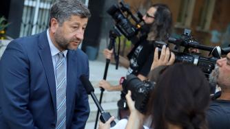 ДБ и БСП решават дали да подкрепят кабинета на „Има такъв народ“