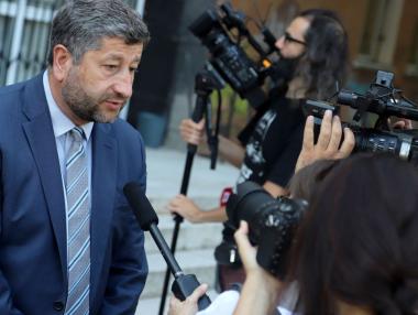 ДБ и БСП решават дали да подкрепят кабинета на „Има такъв народ“