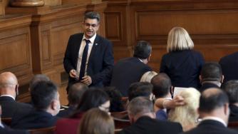 „Има такъв народ“ бойкотираха гласуването за премиера си