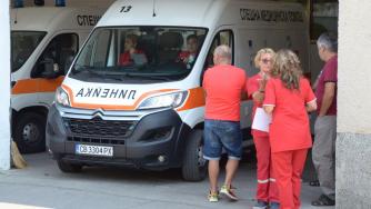 МЗ ще плаща на повече медици „на първа линия“