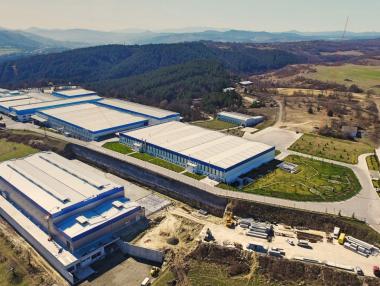 Teklas разширява ударно автопроизводството си в България и Сърбия