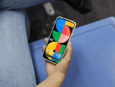 Google пуска свое оръжие срещу бюджетния смартфон на Apple (галерия)