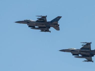 Правителството иска от САЩ проектодоговор за още осем самолета F-16