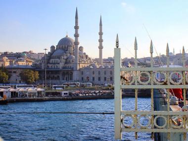 Фериботът между Бургас и Истанбул би съкратил пътуването до 3 часа