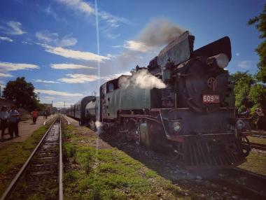 Завръщане в миналото: БДЖ организира пътуване с парен локомотив