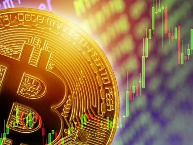 Биткойн удари 3-месечен връх и се върна над $50 хил. 