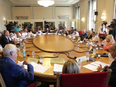 Вечерни новини: Увеличението на пенсиите мина на първо четене; Яз. „Ивайловград“ и проблемите с тока